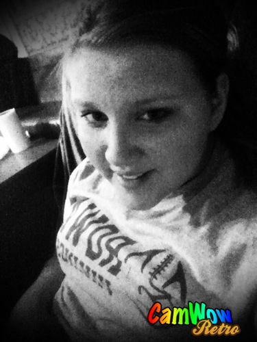 im kailey i play softball and i love to be around friends and family.