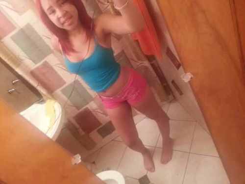 Teammm Bisexual & Lovable i Alwayss dream every Night that My Newphew gone come back . i love family thooo :) imma drama free Girl !