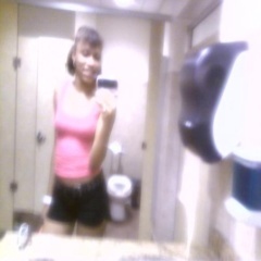 CovarrubiasubiK's profile picture. @CemreKmr @ulcinErgulGE @YaseminYuruk @renBkc candirr   ♥  ♥  ♥ :)