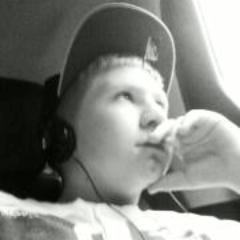 ima   rapper and   i love the lord  im positive to those around me hah  love wat i do  #@FerrariMafia the movment aye!!!!!!