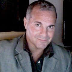 Entrepreneur, loving communication, design, creativity and marketing consultant. Cork & Barcelona @CorkNowMagazine @Glamglamrevista