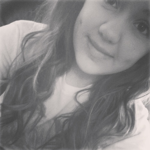 Smile on your face even though your heart is frowning(:  Proud Directioner Caylen Cloud and Lawlorff.
