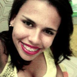 “Deus me acompanhe, Deus me ampare, Deus me levante, Deus me dê força…”
http://t.co/8KdGVblm
