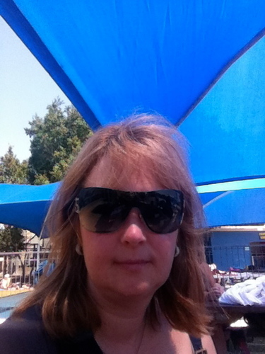 Mum, Wife and internet marketer.
Loves to learn and loves to teach.