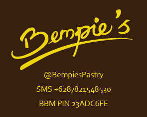 We sell PIE! All kinds of pies, unique shape and personalized
We sell Cookies also!