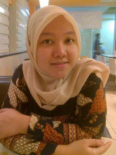 Amminya the two princesses Ayasha & Aaliyah. Wife of Pak Suami @the_denzz. You are all my world ⌣̈