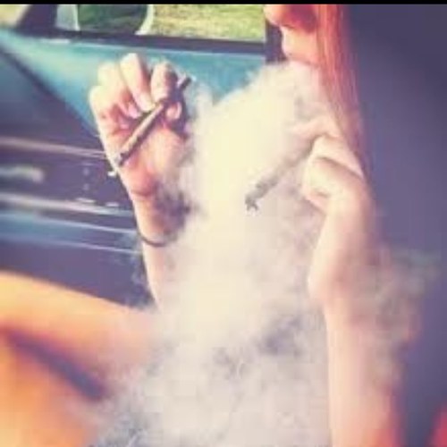 Just a girl who smokes weed✌ motto: whatever happens, happens❤ follow my best friend @_anxietyqueen_ you'll love her