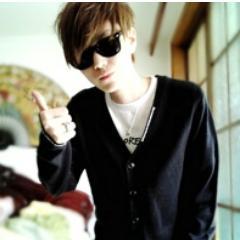 I follow back.This account support freedom , democracy, human rights and justice in China, and Jasmine Revolution as well.