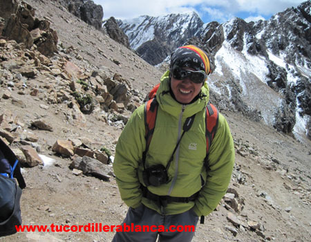 Soy Guía Oficial de Montaña (AGMP/UIAGM) en Perú.