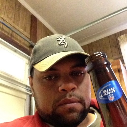 peterhead169's profile picture. 