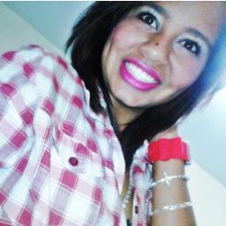 18 Anos ;) Gosto de viver curtir faço aquilo q me da vontade!! Quem fala se limita então Bgs ;*