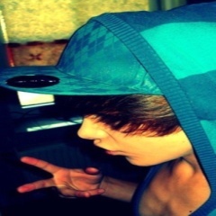 Tennessee || 16 || #TeamFollowBack || #Teamwagg || #TeamGod † | Juss Follow ☺