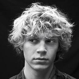 LucasMPotter's profile picture. Slytherin Prince. Hybrid. Elite. Son to @GryffindorKing & @MsCharismaPrice.