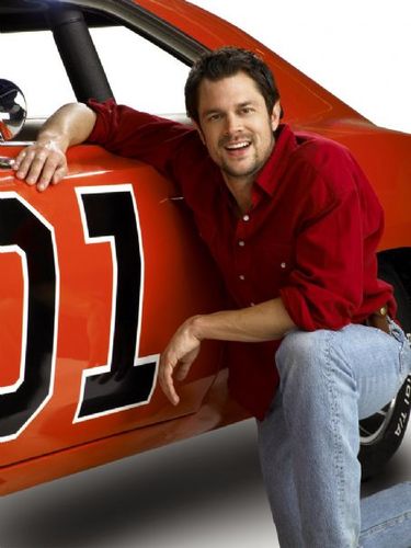 I'm Luke Duke from Hazzard runnin' moonshine with my cousin's @BoDukeRebel and @DaisyDukeTm for my uncle @Jesse_Duke_ RP MC 18 +