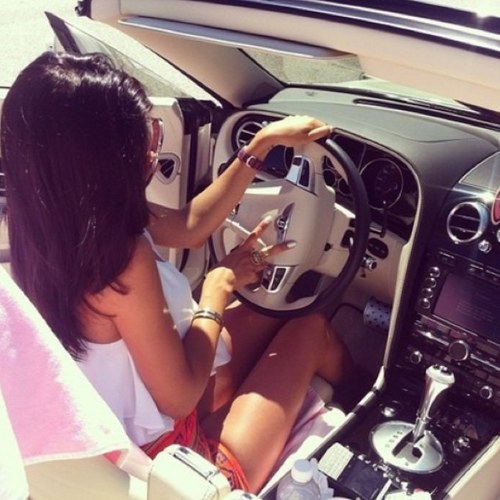 annoyedbitch_'s profile picture. I'm just a bitch, who's always annoyed.