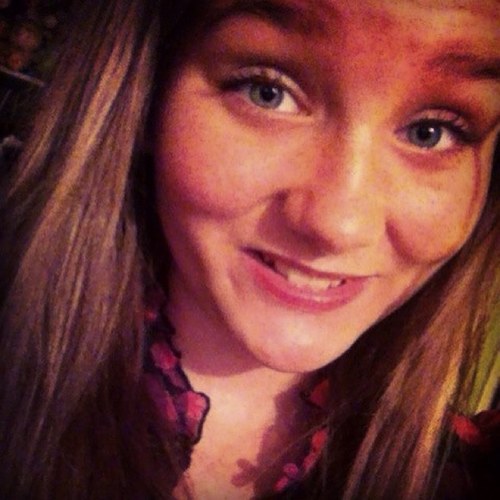 AwesomeChick1o's profile picture. Im @jade_micah's biggest fan you will ever meet she followed me on 12-17-12 I also love her friend @isabellebowers9 follow them both.❤