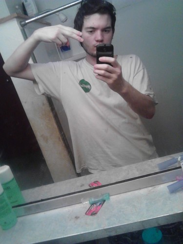 hi my name is David Huggins I work at olive garden in Robinson township and I live in Ohio I love the pens and pirates and the bulls and the cowboys
