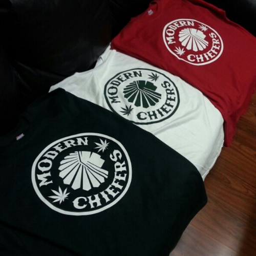 smoke trees & sell tees. just some guys who like to make clothes for people and what we have in common. smoke. music. skate. etc. do dabs and collabs. hit us up