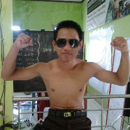 Jangan berhenti berupaya ketika menemui kegagalan. Karena kegagalan adalah cara Tuhan mengajari kita tentang arti kesungguhan.
