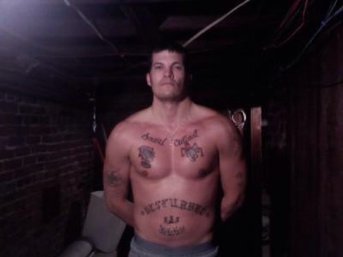 Love my music, family, and life .... And big natural boobs and ass. As the older i get the dirtier minded i get. I love harcore sex, its a awesome cardio buner