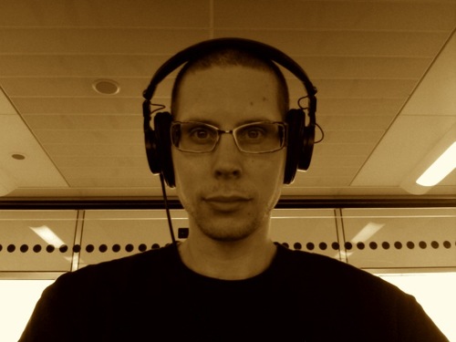 guushoevenaars's profile picture. 2x Emmy winning Producer | Writer | Mixer worked with Scissor Sister, The Pierces, the Feeling. Now working from Trevor Horn's Music Bank.