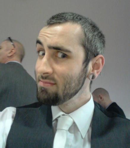 r33_tom's profile picture. Irish Dancer, R33 Owner, Vaper, doing some lifting, bro.