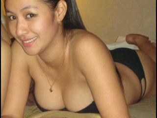 ceweksange3's profile picture. Butuh kehangatan darimu !!!