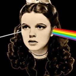 MiishaMour's profile picture. En tout homme résident deux êtres: l'un éveillé dans les ténèbres, l'autre assoupi dans la lumière.
Gibran Khalil Gibran