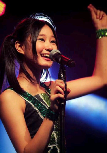 Keep support @officialJKT48 and oshi @RenaJKT48 #GANBARENA