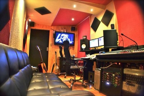 Audio Engineer/CTS - D/Music Producer