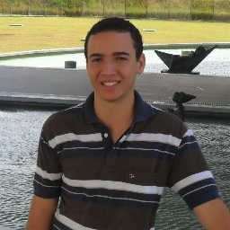 ..::Adriano Henrique::..
Alguém que tem em Deus como o porto seguro;
A família como o maior tesouro;
E os amigos, como o melhor presente do mundo.