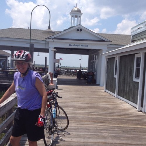 debbiekdavisnc's profile picture. 