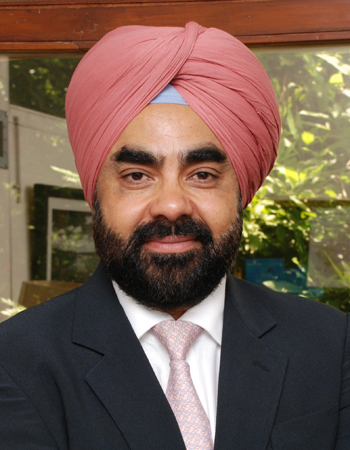 industrialist,hapily married with 3 daughters