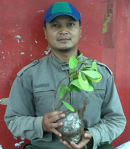 Maafkan orang-orang. Hiduplah dengan damai