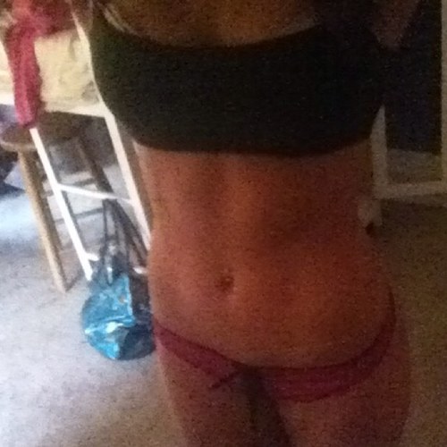 dancer | choreographer | student | fittie Height: 4'11 Weight: 122 lbs Goal: healthy and confident