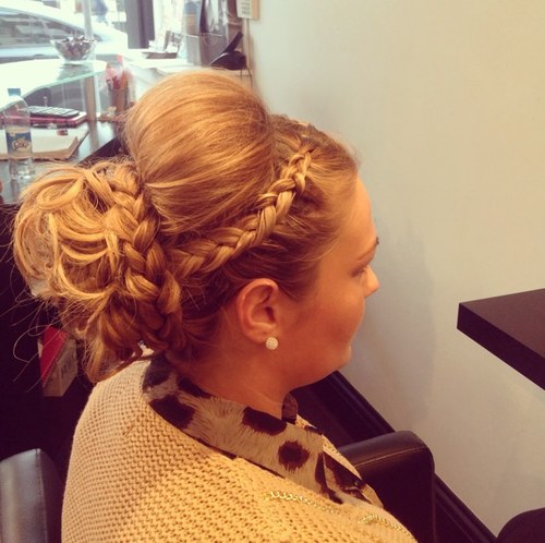 Thelounge8's profile picture. **Hi everyone***  Hair & beauty salon based in collier row, romford essex !! Please contact us on 01708744322 .. We look forward to seeing you all soon !! Xxx