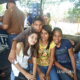 mi vida la disfruto al maximo con migo misma y con los q se me unen...unete tu tambien