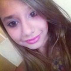 amo- @justinbieber , férias,chocolate,praia,viagen...
                                                                       http://t.co/zo9lHks3