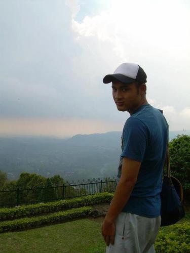 caesarsurya1's profile picture. 