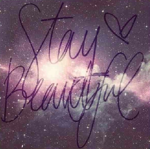 RECOVERING ♥ 15, Im not perfect and im still half broken but im getting better... SH and Depression but i can be your leaning rock for you ♥♥♥