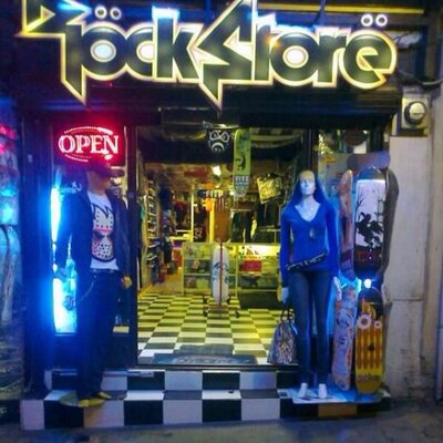 rock store tienda on X Vallan a la escuela estrenandi ropa y tablas nuevas los esperamos X