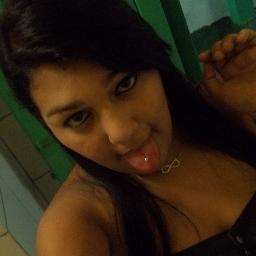 Eu não ligo para o que as pessoas pensam sobre mim, porque minha personalidade não é feita de opiniões, & sim de fatos ((:
