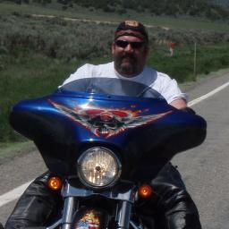 h0zzer's profile picture. 