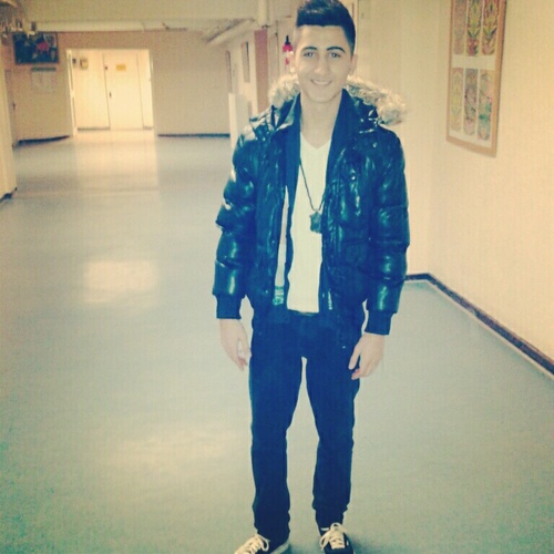 Im not a fake account -.-