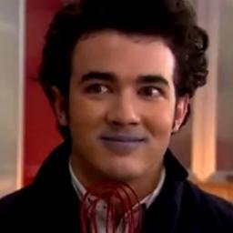 JonaticTillTheEnd, Smiler, Lovatic♥ Soy el alien preferido de NickJ :) @jonasbrothers me siguen!!!