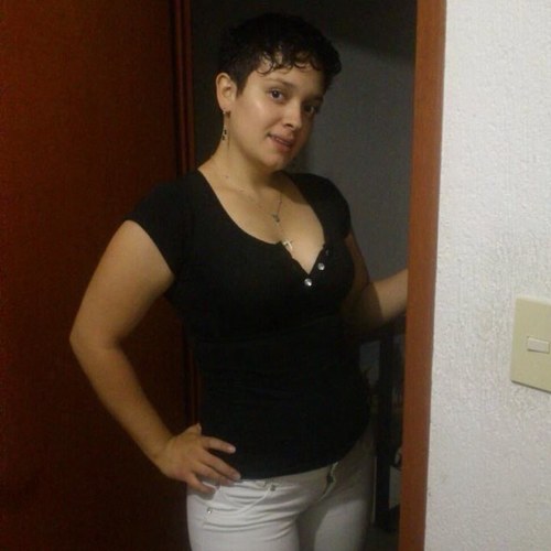 ALEGRE,CONFUSA TERCA, MEDIO MEDIO, ME GUSTA EL DEPORTE LA MUSICA EL BAILE ,SIMPLEMENTE SOY YO!