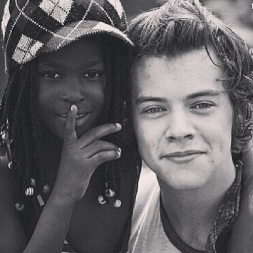 MrsPayneXOXO's profile picture. Hi im Katie.....well I like One Direction.. You too? Oh thats nice..... Well this is awkward.....so bye