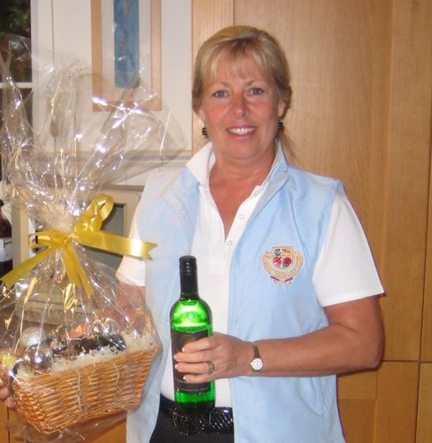 HelenWhiting17's profile picture. Granny and lady golfer (ha!)