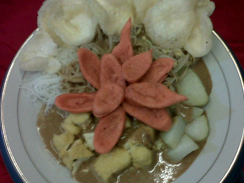 Toprak_Juragan's profile picture. Pionir di Jakarta Ketoprak toping: telor,sosis,ayam,jamur,tahu telor,mie telor. Indomaret Bona Indah 2 Jl. Lebak Bulus 1 Fatmawati Jakarta Selatan. 082124652740