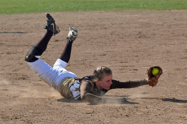 I love softball. Blonde. Catcher and 3rd baseman. Cleat chaser. I have a dream. #Anon
